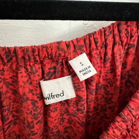 Aritzia Wilfred Off the shoulder top - Picture 5 of 5